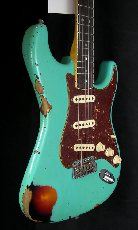 SOLD C.SHOP 60′  BOUND NECK STRATOCASTER LIMITED EDITION